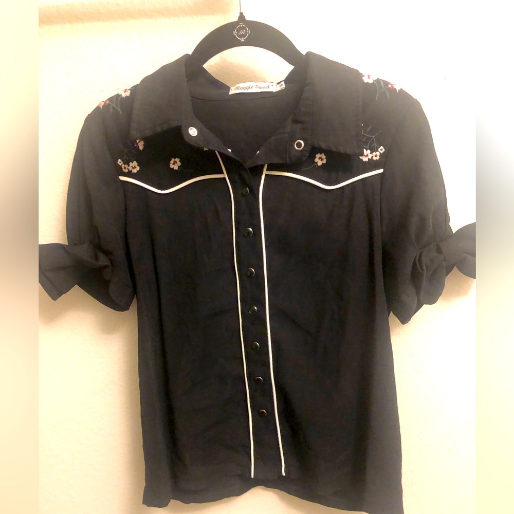 Maggie Sweet Bow Button Down